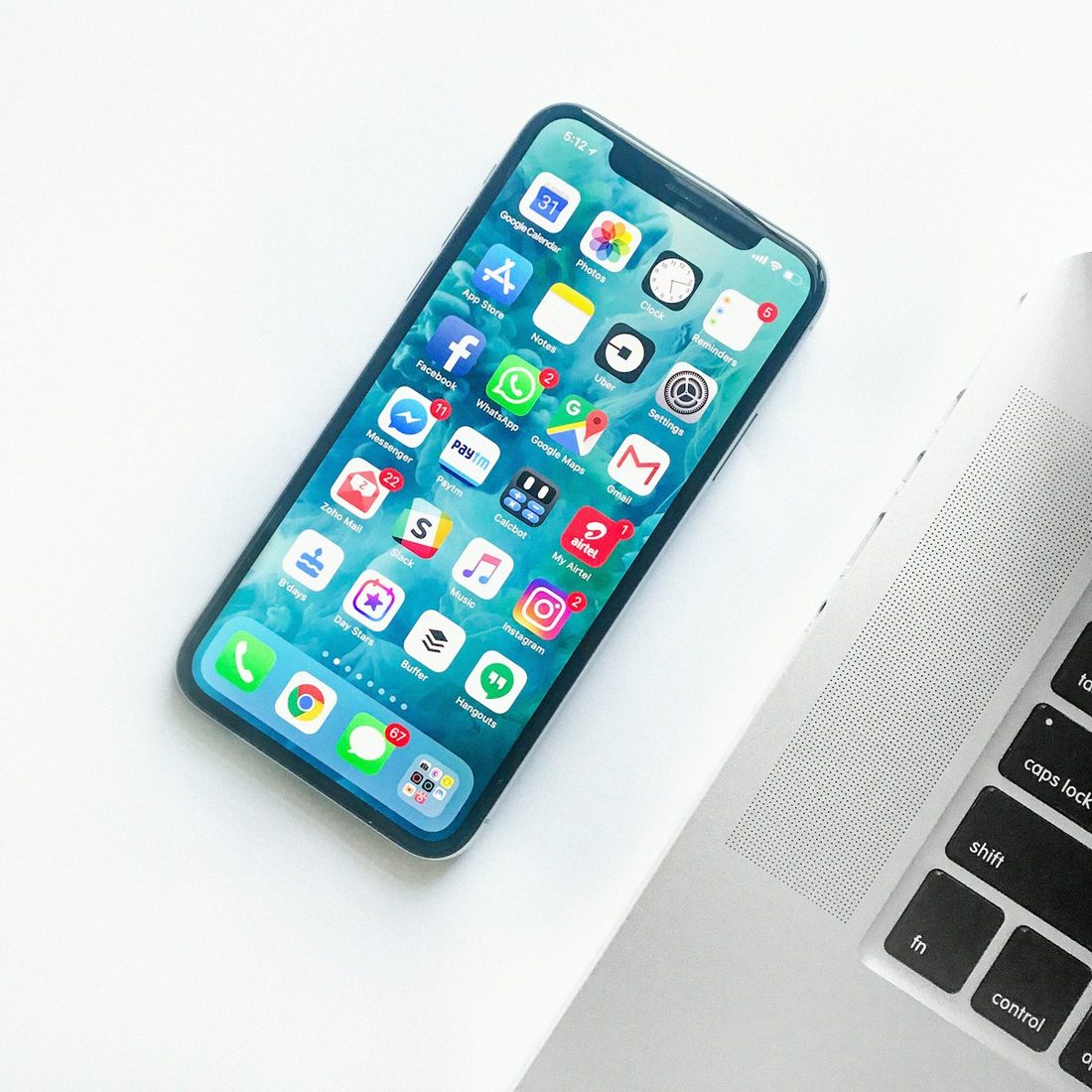 星空电竞 APP 赛程与赛事列表界面示意